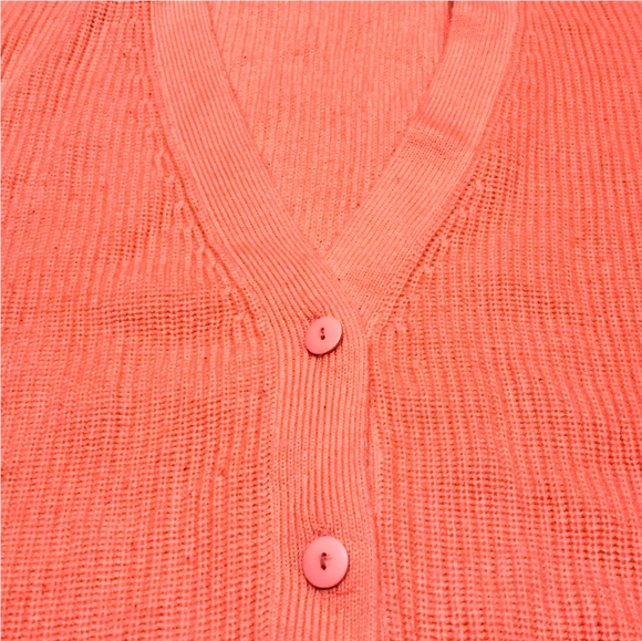 Vintage Perspective Coral Pink Oversized Acrylic V-Neck Cardigan - Picture 2 of 3